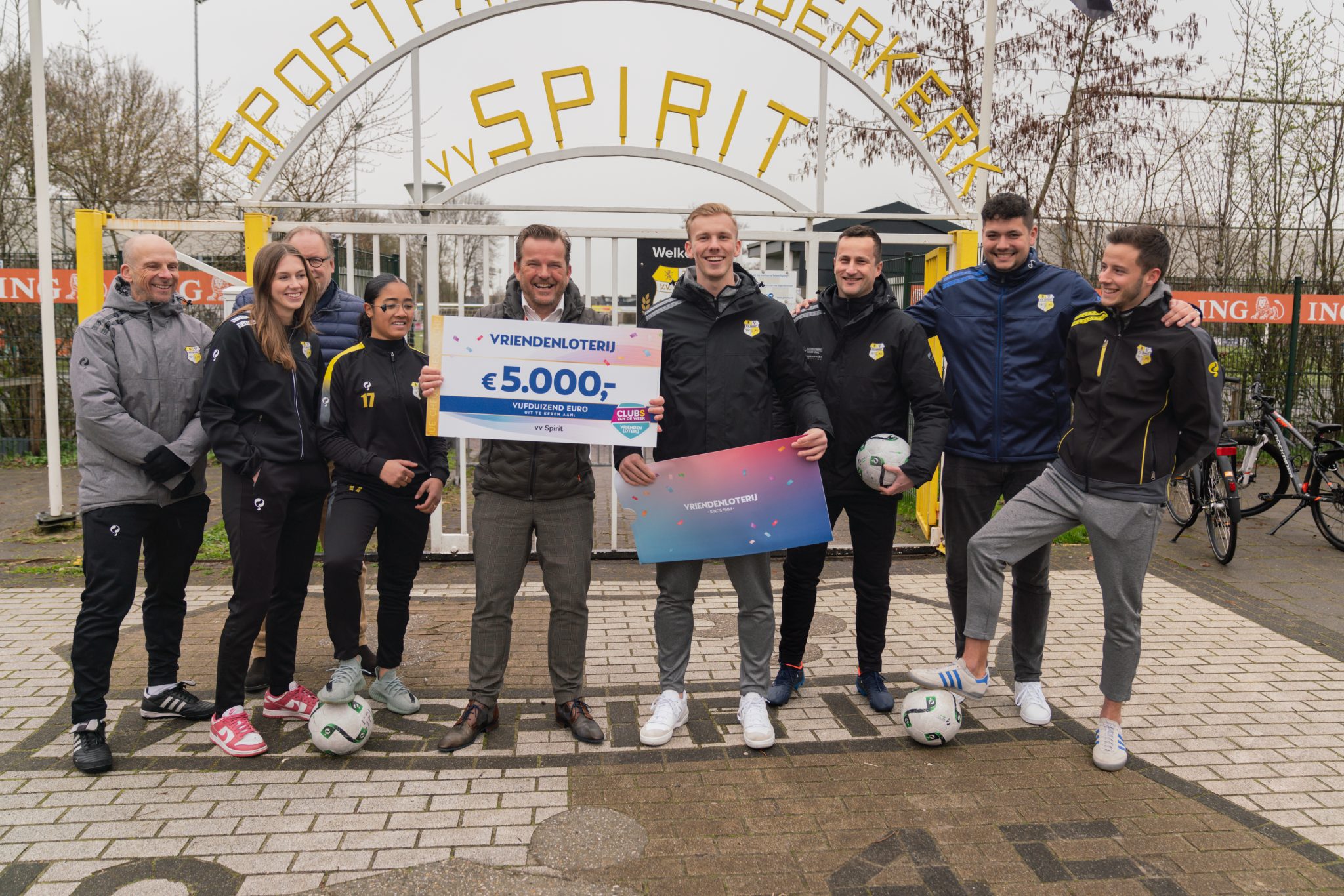 Voetbalverenigingen Spirit en Schoonhoven ontvangen beide 5.000 euro van VriendenLoterij